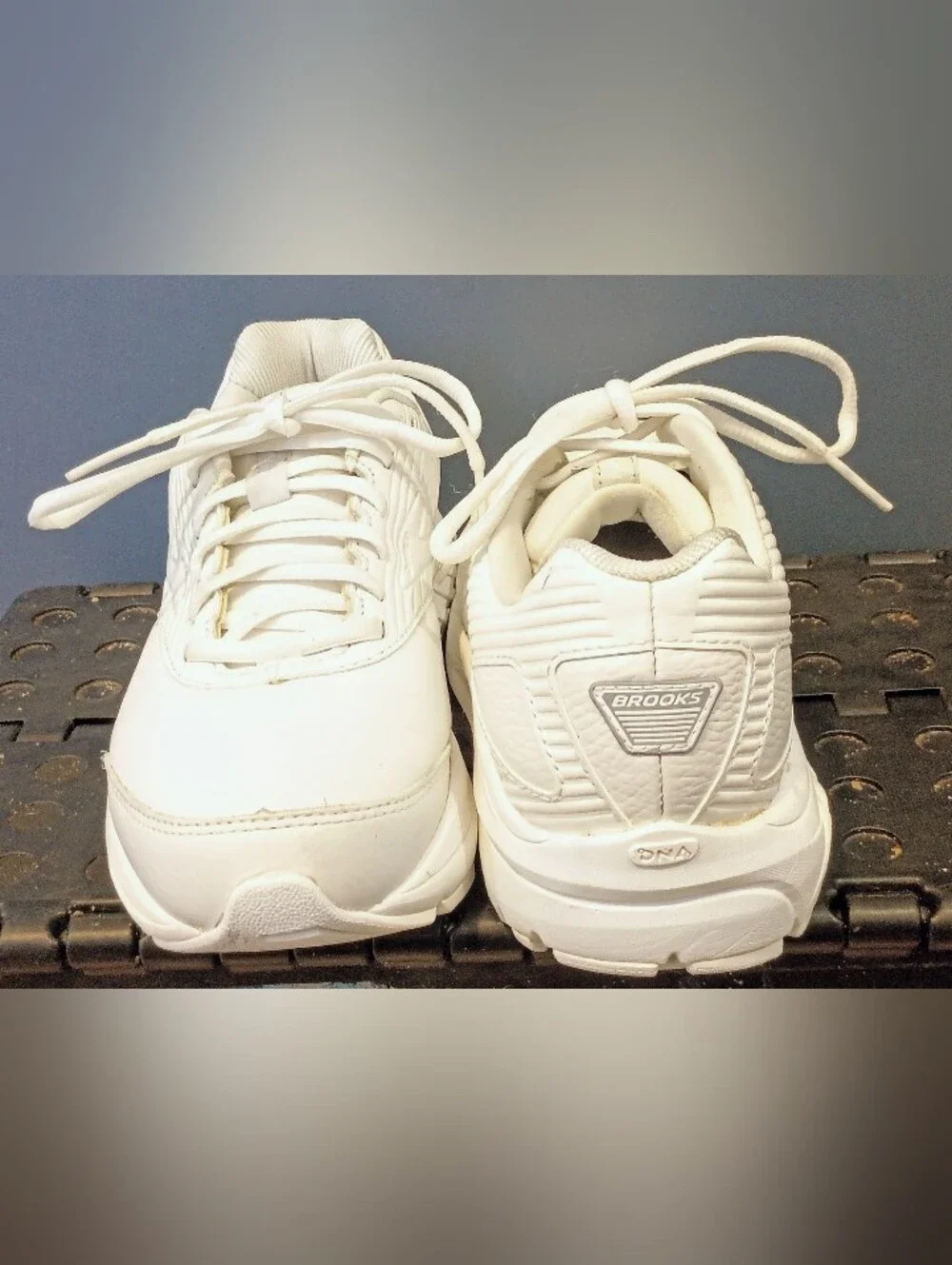 Women's Brooks Addiction 2 Walkers in White Leather 7.5